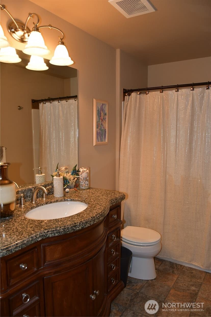 Property photo for 113 E Raymond Street #1B, Chelan photo 8