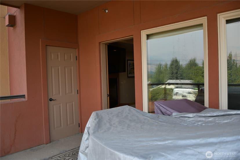 Property photo for 113 E Raymond Street #1B, Chelan photo 9