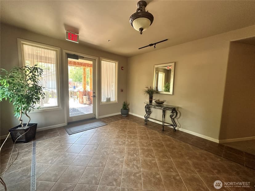 Property photo for 113 E Raymond Street #1B, Chelan photo 15
