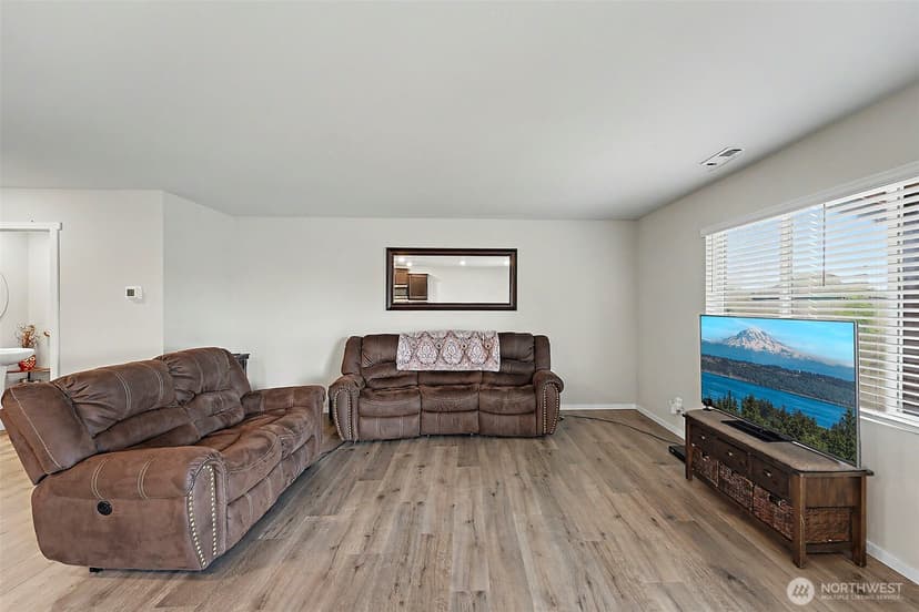 Property photo for 18625 108th Avenue E, Puyallup photo 14