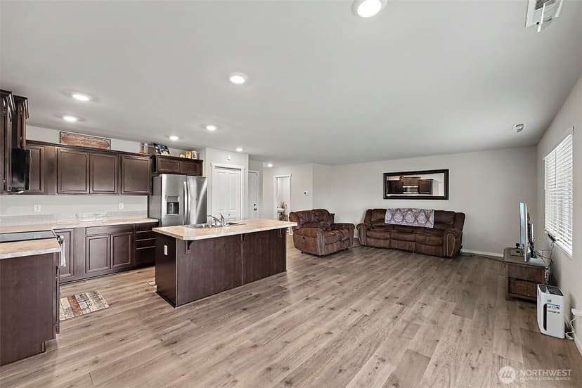 Property photo for 18625 108th Avenue E, Puyallup photo 7