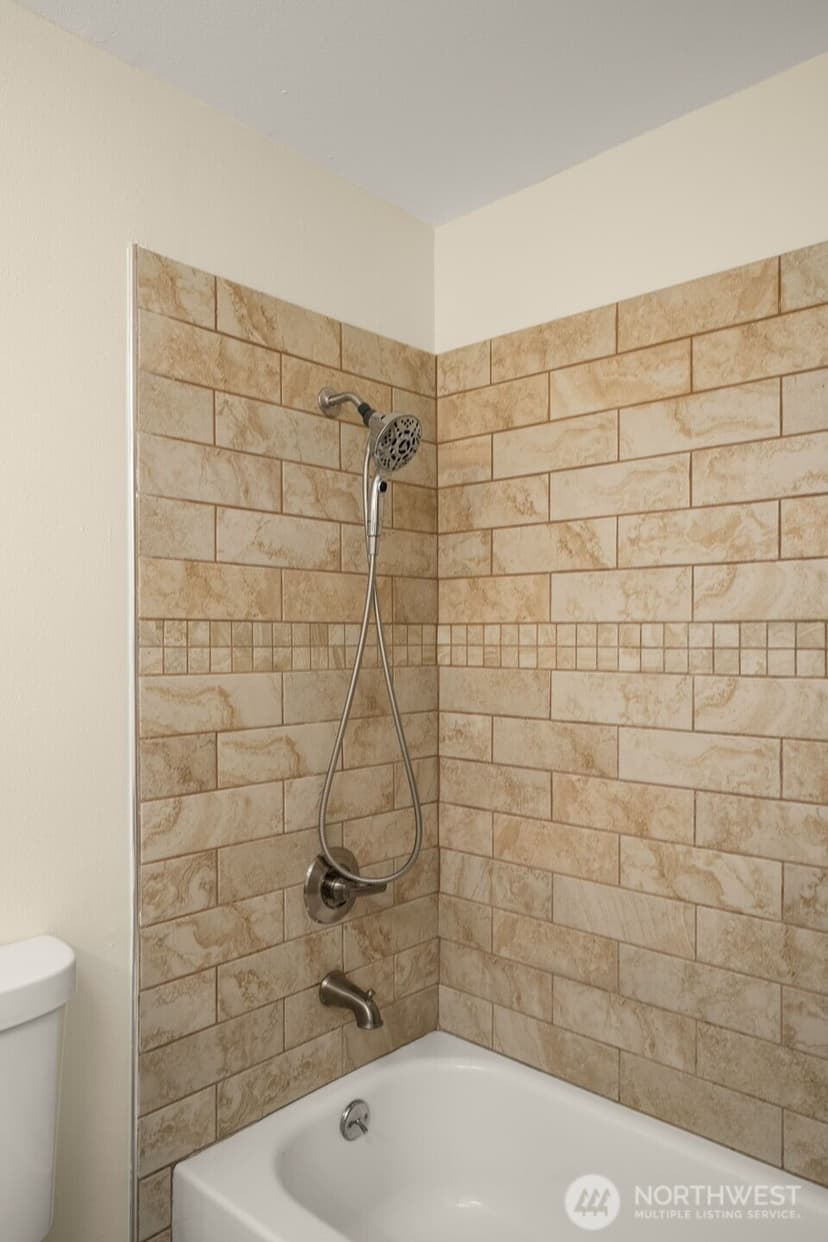 Property photo for 16204 Main Street, Bellevue photo 12