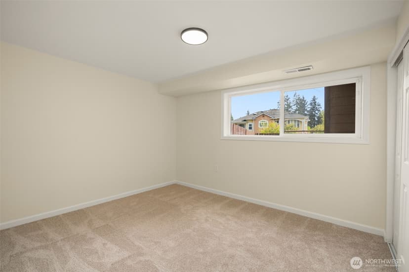 Property photo for 16204 Main Street, Bellevue photo 19