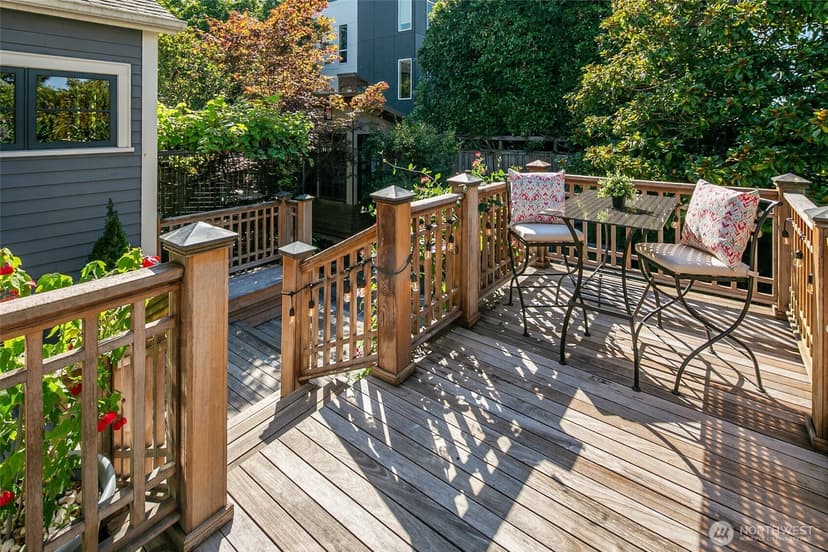 Property photo for 2217 Federal Avenue E, Seattle photo 29