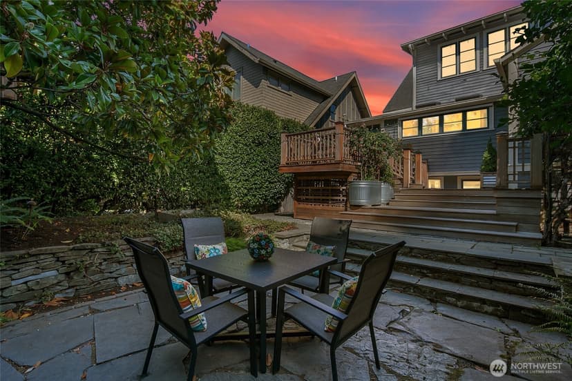 Property photo for 2217 Federal Avenue E, Seattle photo 36