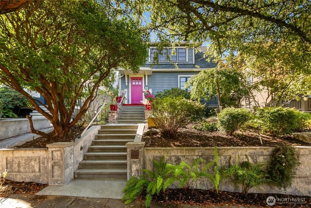 Property photo for 2217 Federal Avenue E, Seattle photo 2