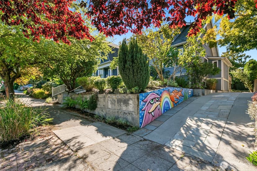 Property photo for 2217 Federal Avenue E, Seattle photo 37