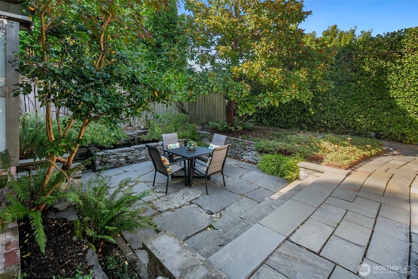 Property photo for 2217 Federal Avenue E, Seattle photo 31