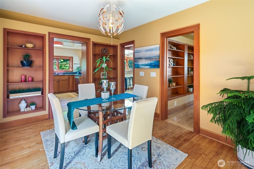 Property photo for 2217 Federal Avenue E, Seattle photo 9