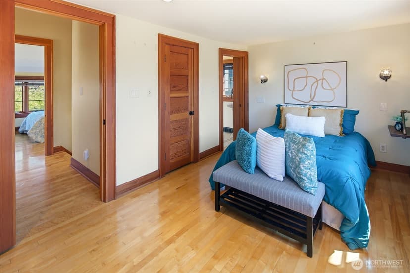 Property photo for 2217 Federal Avenue E, Seattle photo 17