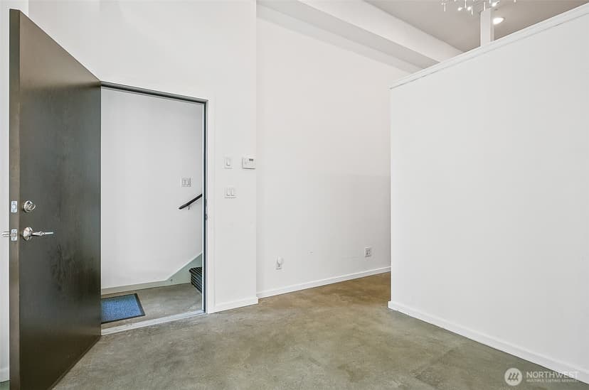 Property photo for 6704 15th Avenue NW, Seattle photo 10
