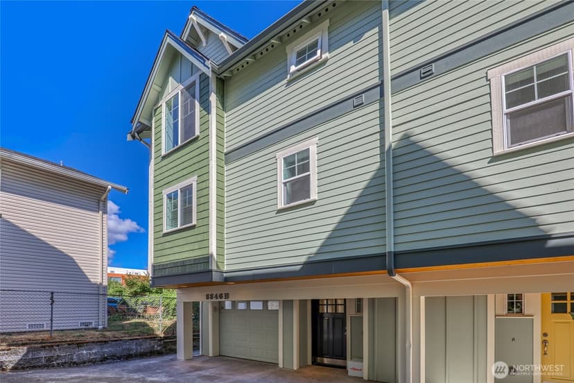 Property photo for 8846 Midvale Avenue N #B, Seattle photo 19