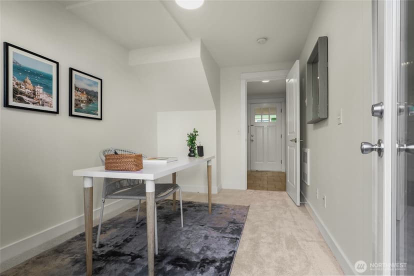 Property photo for 8846 Midvale Avenue N #B, Seattle photo 18