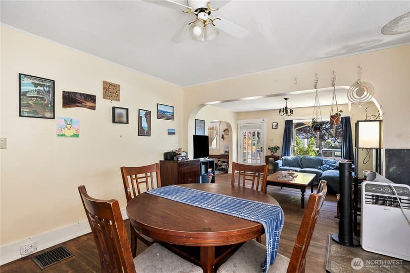 Property photo for 3730 Tacoma Avenue S, Tacoma photo 10