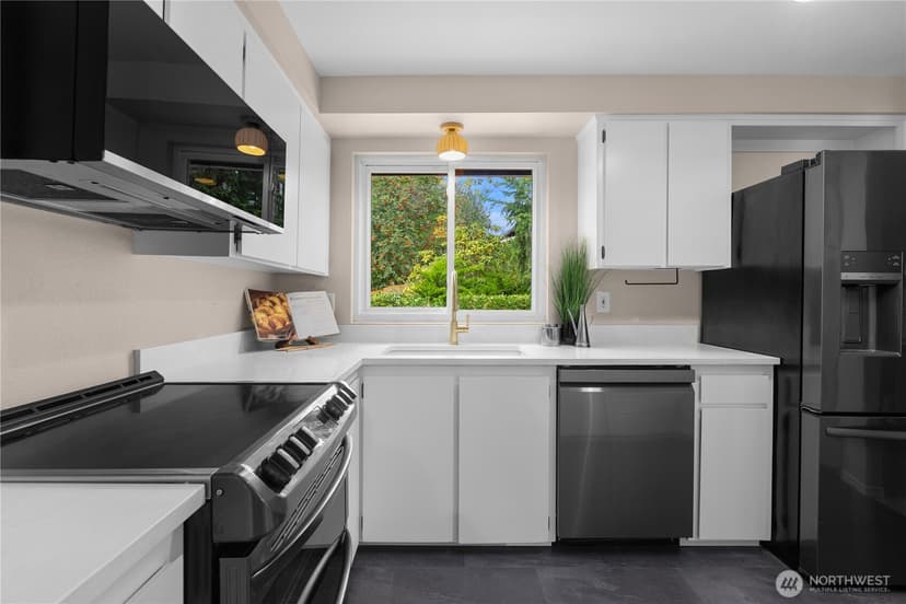 Property photo for 3927 173rd Place SW, Lynnwood photo 13