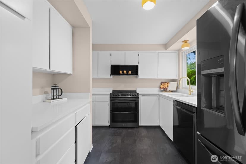 Property photo for 3927 173rd Place SW, Lynnwood photo 12