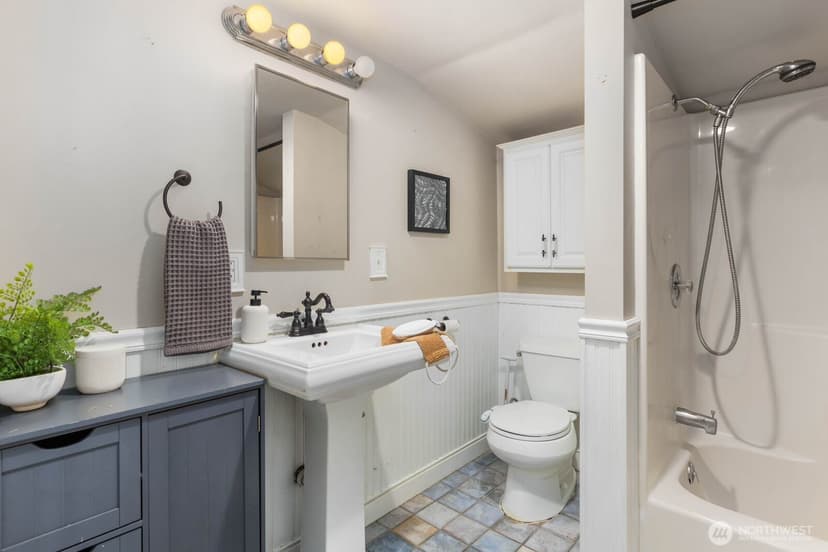 Property photo for 8106 8th Avenue NW, Seattle photo 16