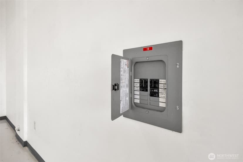 Property photo for 4701 Airport Blvd #16, Arlington photo 7