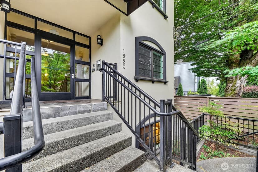 Property photo for 1820 24th Avenue #101, Seattle photo 21