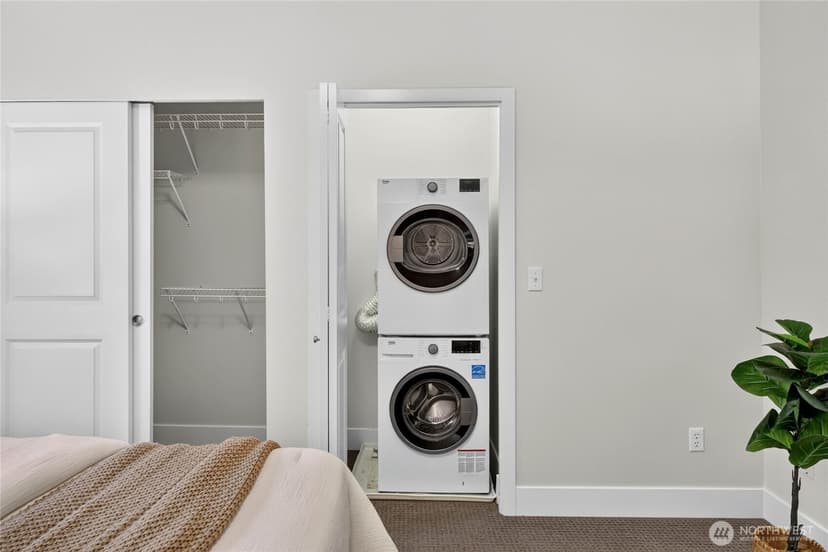 Property photo for 1820 24th Avenue #101, Seattle photo 19
