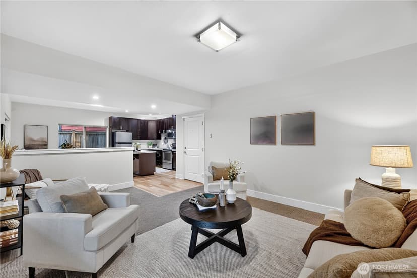 Property photo for 1820 24th Avenue #101, Seattle photo 6