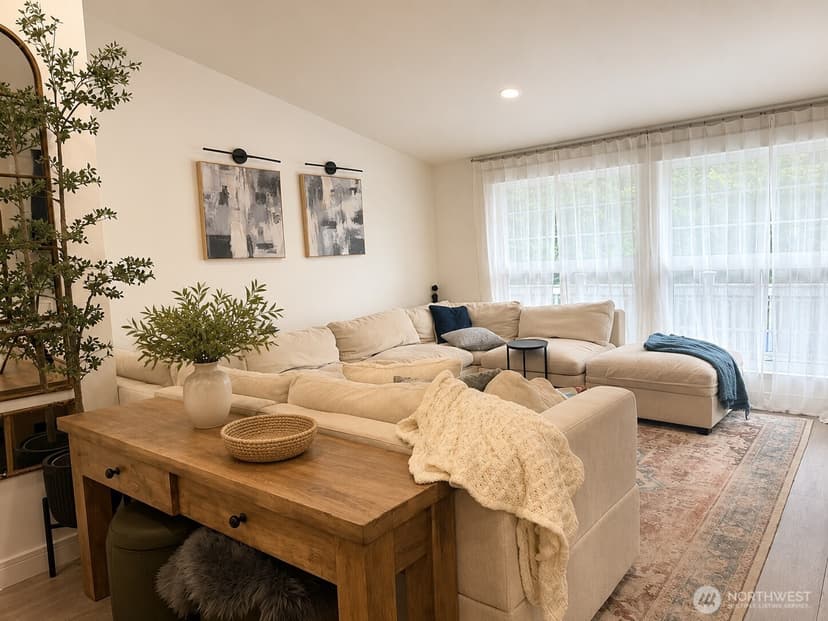 Property photo for 10202 105th Street Ct SW, Lakewood photo 10