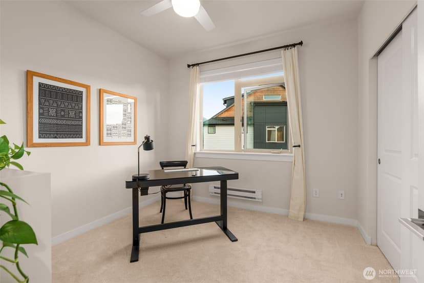 Property photo for 954 6th Avenue NE, Issaquah photo 15