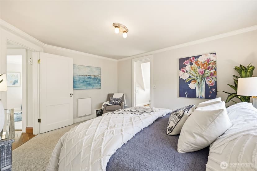 Property photo for 2316 41st Avenue SW, Seattle photo 16