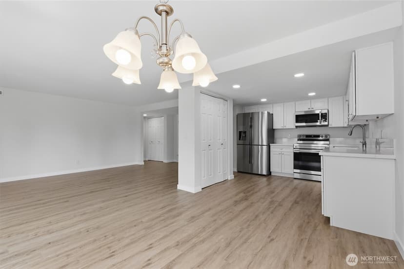 Property photo for 17417 Ashworth Avenue N #202, Shoreline photo 5