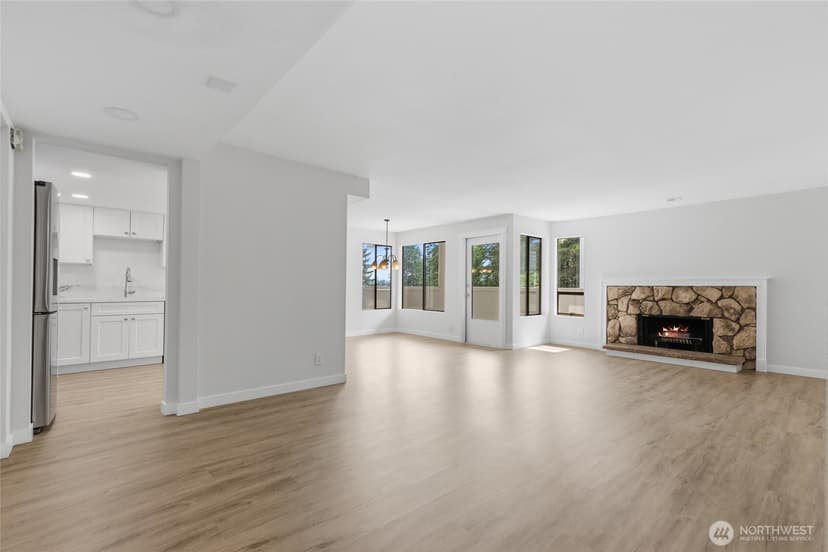 Property photo for 17417 Ashworth Avenue N #202, Shoreline photo 3