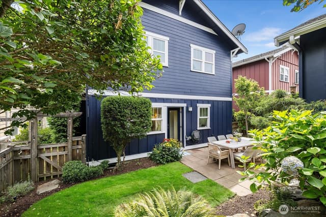 Property photo for 5925 31st Avenue SW, Seattle photo 4
