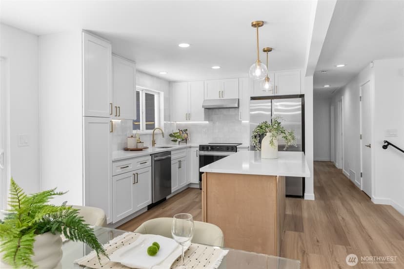 Property photo for 8712 Wildwood Avenue SW, Lakewood photo 12