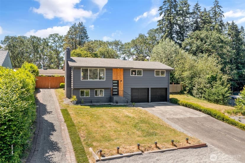 Property photo for 8712 Wildwood Avenue SW, Lakewood