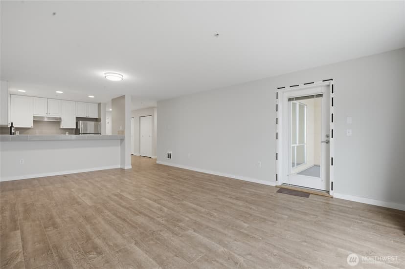 Property photo for 321 10th Avenue S #712, Seattle photo 9