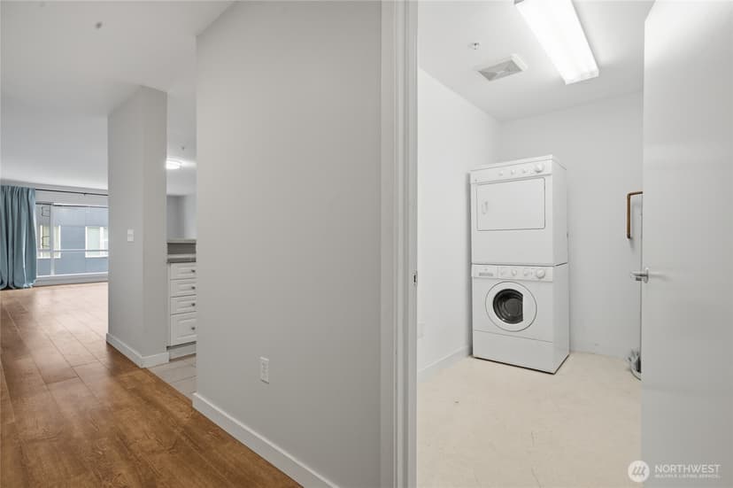 Property photo for 321 10th Avenue S #712, Seattle photo 26