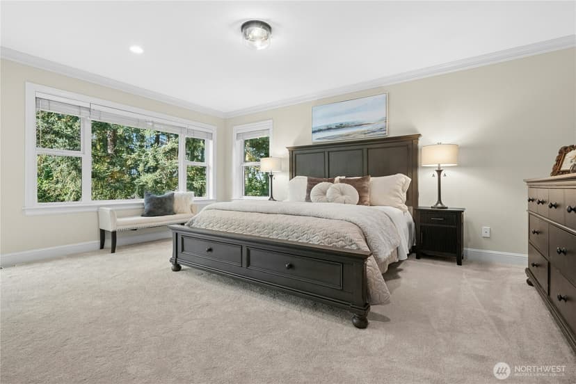 Property photo for 10806 SE 16th Street, Bellevue photo 24