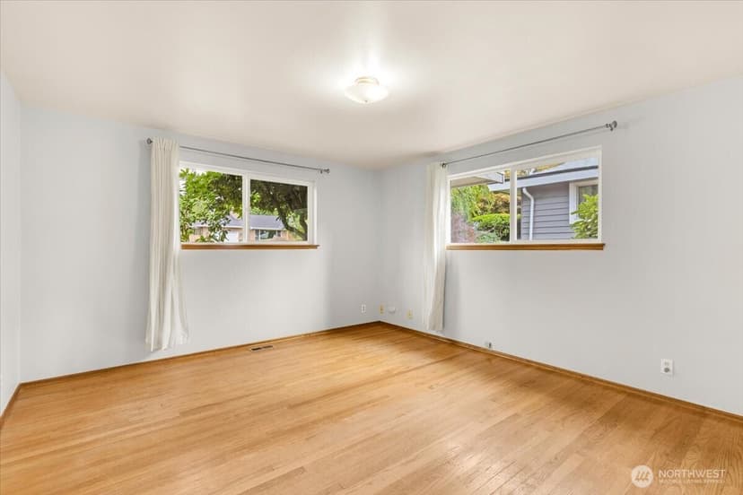 Property photo for 8602 Maple Lane, Edmonds photo 21