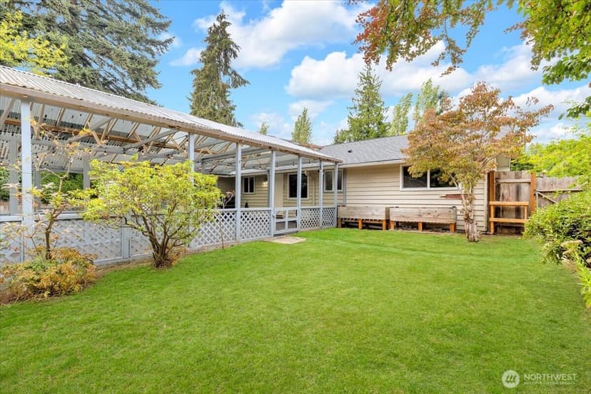 Property photo for 8602 Maple Lane, Edmonds photo 39