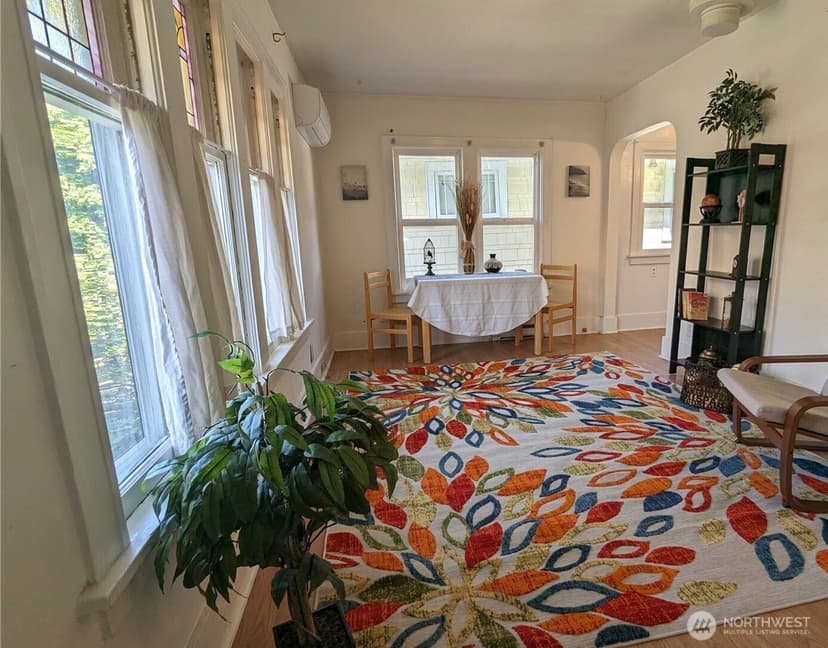 Property photo for 303 N 64th Street, Seattle photo 11