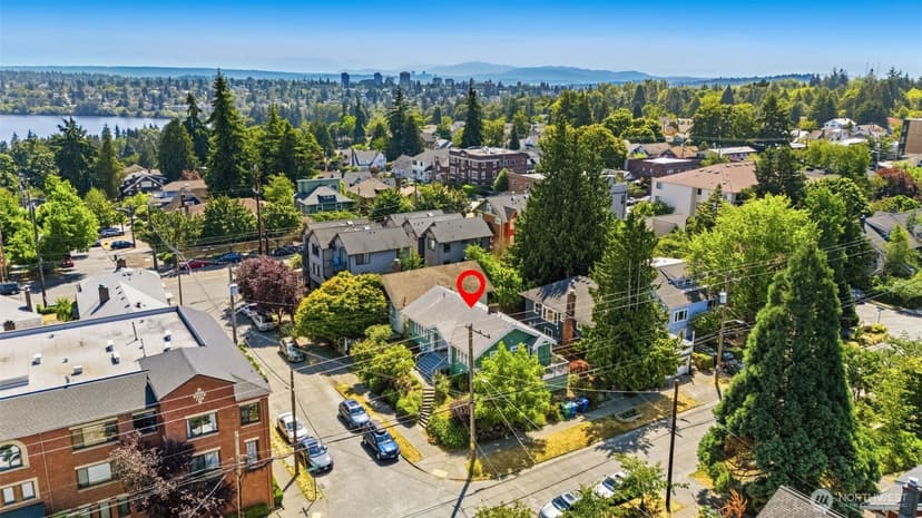 Property photo for 303 N 64th Street, Seattle