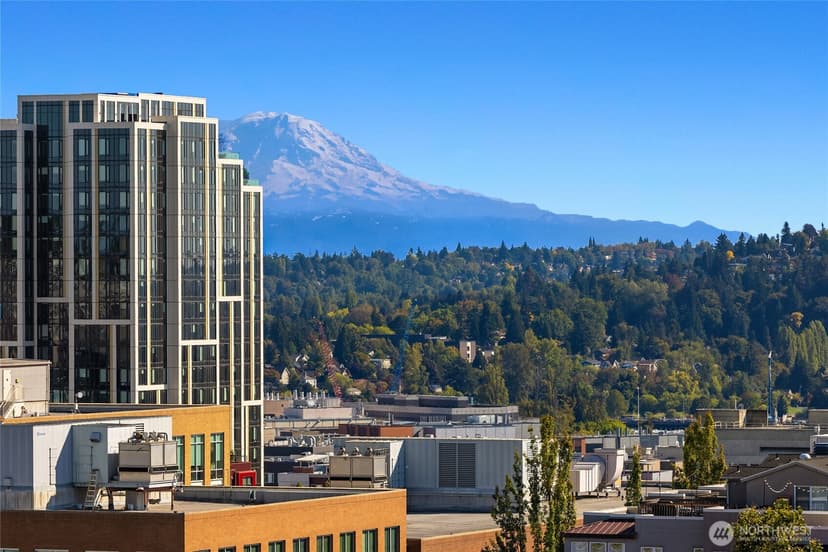 Property photo for 4540 8th Avenue NE #801, Seattle photo 39
