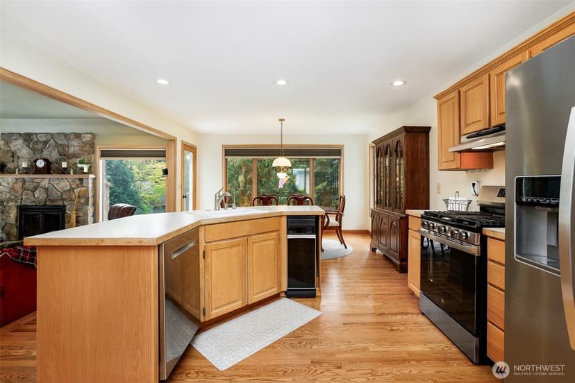 Property photo for 15526 NE 155th Street, Woodinville photo 12