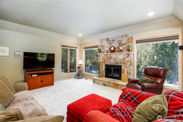 Property photo for 15526 NE 155th Street, Woodinville photo 5