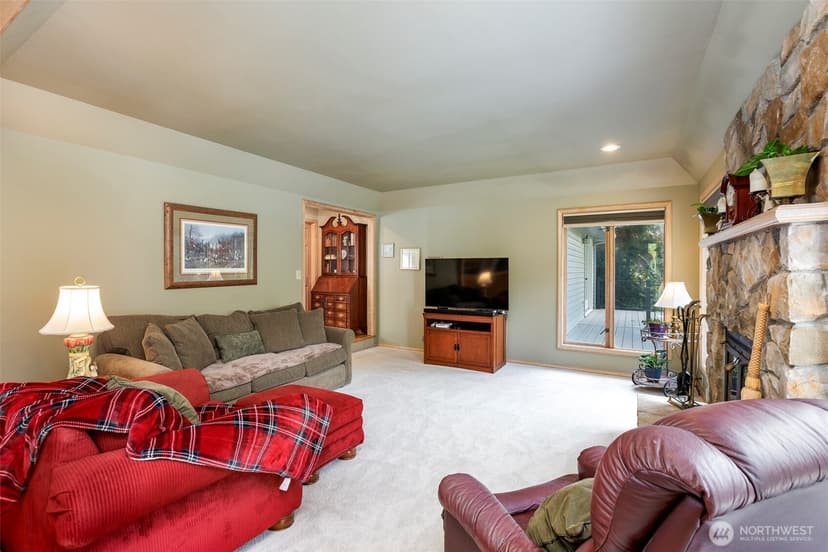 Property photo for 15526 NE 155th Street, Woodinville photo 7