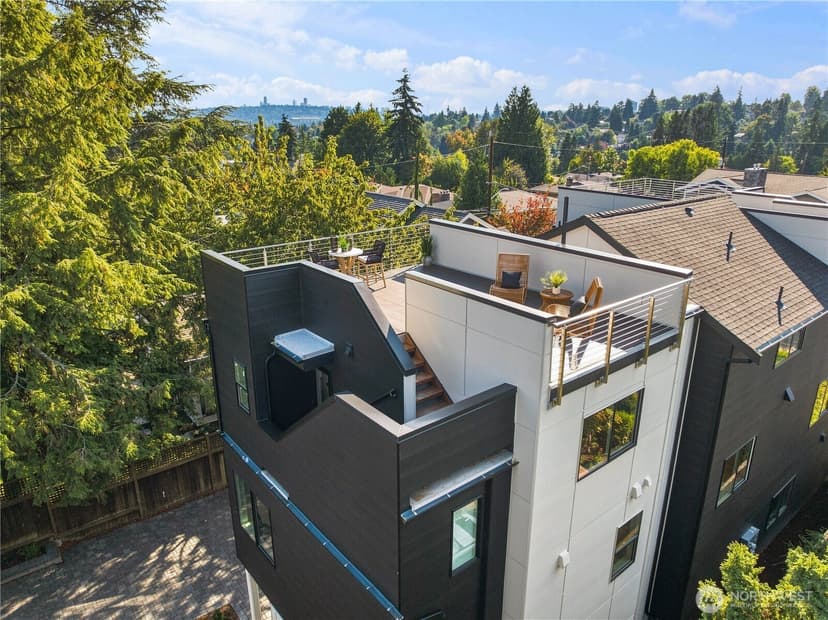 Property photo for 6206 43rd Avenue NE, Seattle photo 21
