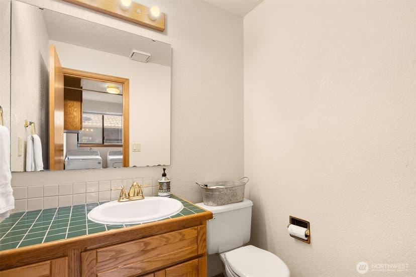 Property photo for 8216 50th Street Ct W, University Place photo 20