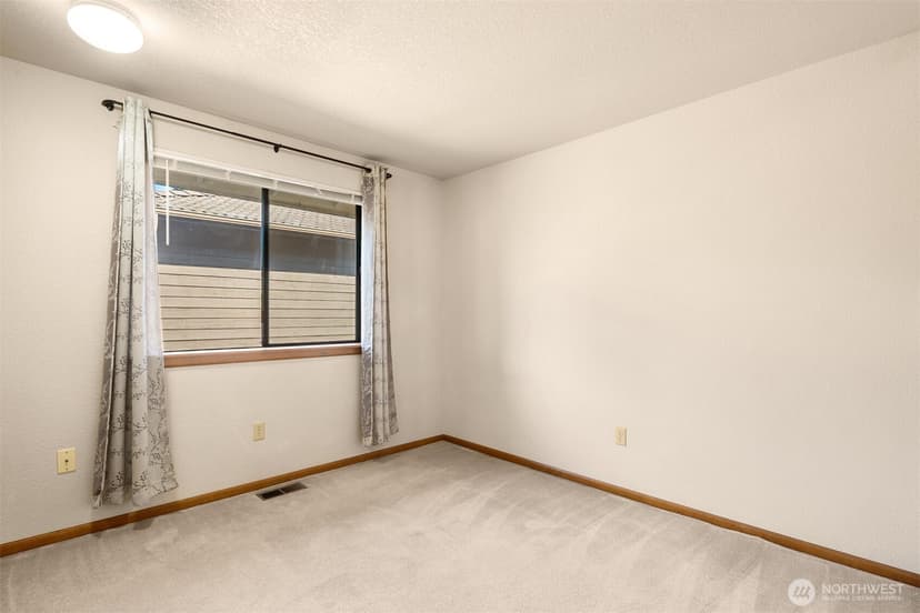 Property photo for 8216 50th Street Ct W, University Place photo 29