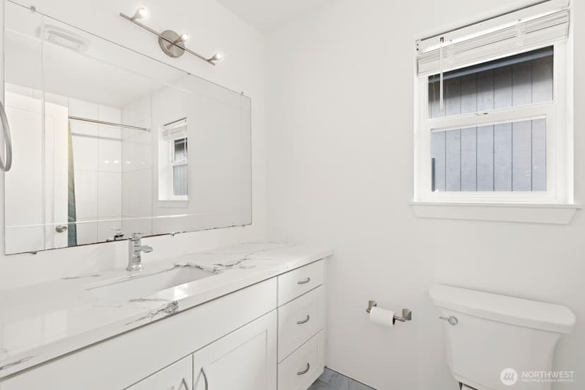 Property photo for 2428 NE 13th Street, Renton photo 20