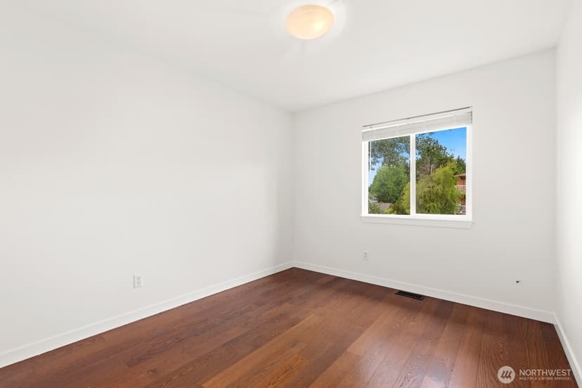 Property photo for 2428 NE 13th Street, Renton photo 19