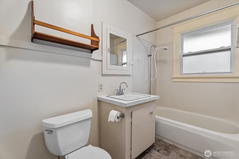 Property photo for 6533 5th Avenue NW, Seattle photo 14
